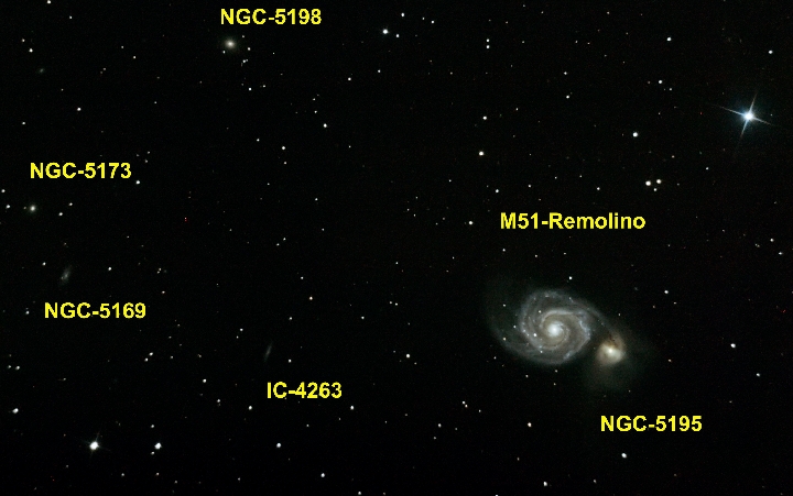 M51-01-05-2008 -II.jpg -       GALAXIA DEL REMOLINO (M51) Y VECINAS - NOMBRES      * Fecha:   02-05-2008     * Lugar:              * Telescopio:   Celestron C6-N 150/750     * Montura:   CG5-GT     * C�mara:   Canon EOS 400D sin modificar     * M�todo:   Foco primario. Seguimiento con Orion StarShoot Autoguider sobre refractor 80 mm (f.11)     * Procesado:   5 fotos de 300s. ISO 400. Procesadas con IRIS y Photoshop.     * Visibilidad:   Buena         Calibrado de monitor - Si esta bien calibrado deber� diferenciar todas las cajas grises   